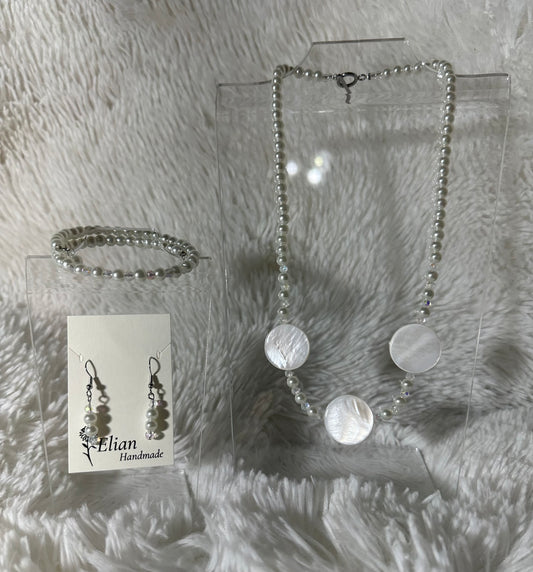 White gorgeous Pearl, and Swarovski handmade jewelry set.